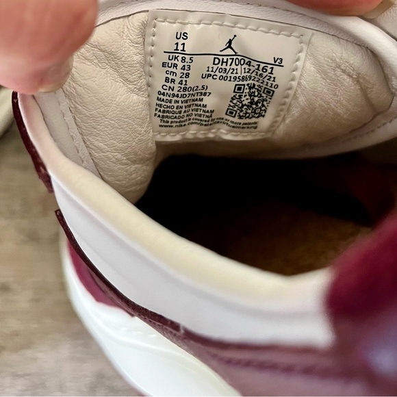 Air Jordan 1 Elevate Low Dark Beetroot Sneakers - Picture 9 of 9